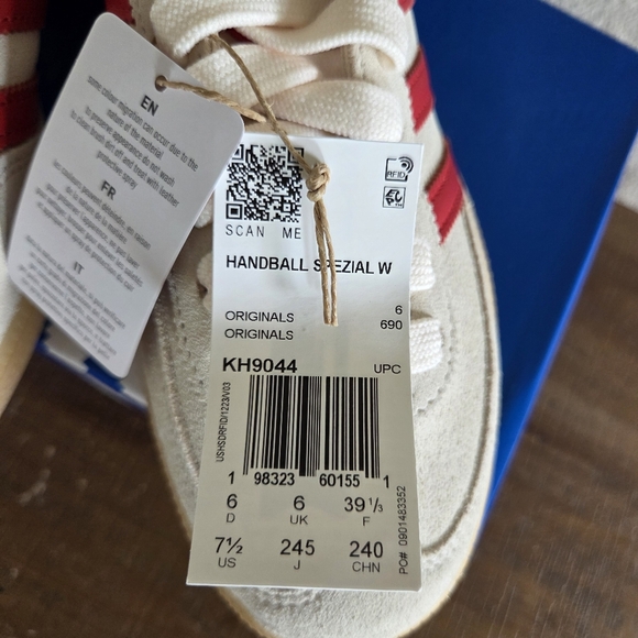 Adidas Womens Heart Handball Spezial Sneakers Size 7.5 NWT KH9044 - Picture 6 of 12